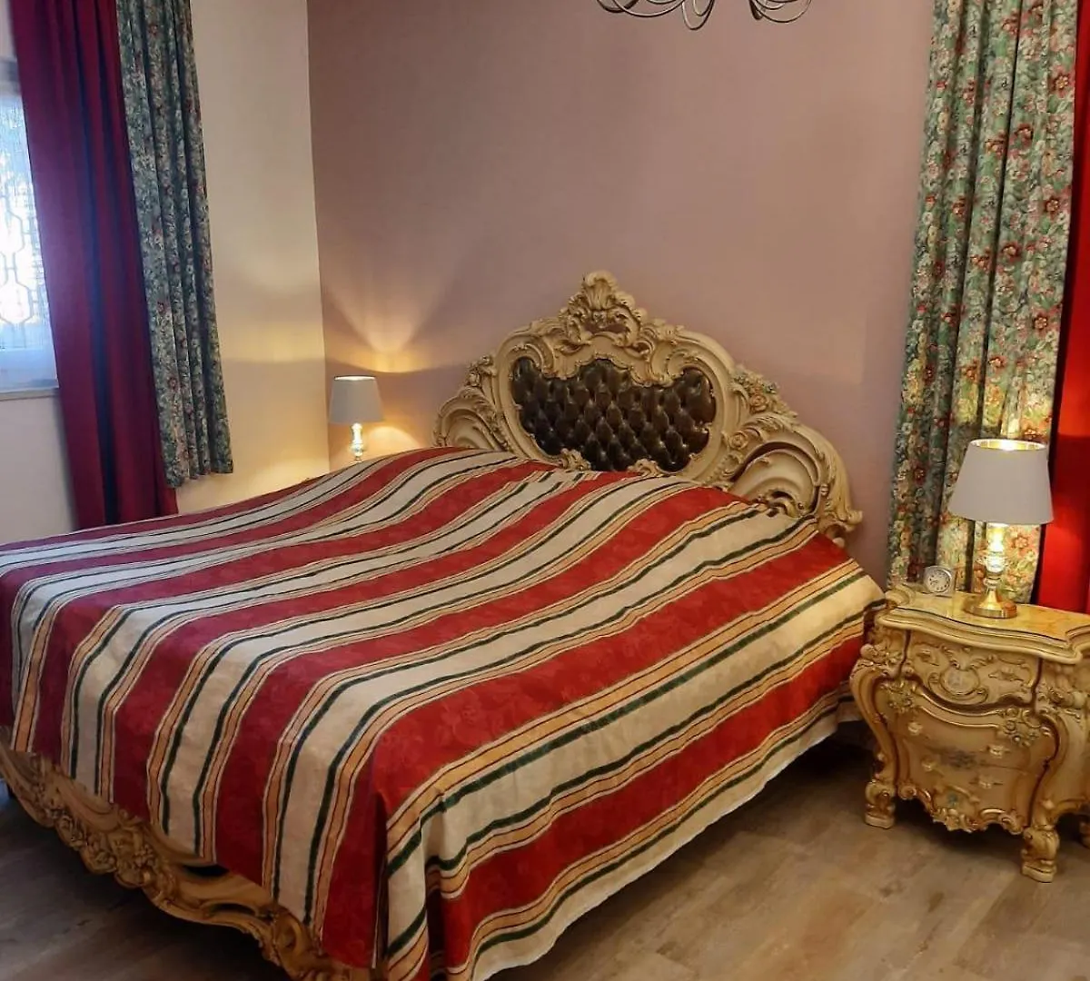 Apartment Luxus-Fewo In Pino - Casa Roccia Pino Lago Maggiore Italy