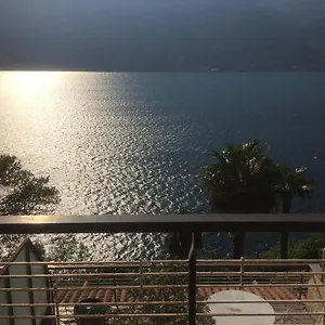 Lago Maggiore- Casa Roccia-ferienwohnung In Pino Sulla Sponda Pino Lago Maggiore